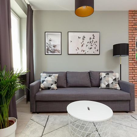 Central Apartment Emilii Plater By Noclegi Renters Varsovia Exterior foto